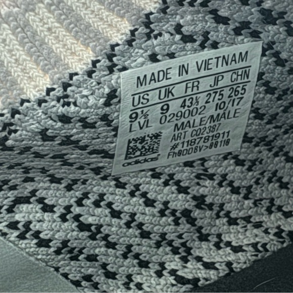 adidas NMD R1 - Picture 13 of 13